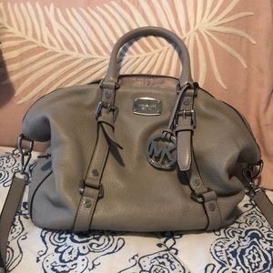 Michael kors grey purse.. gently used..